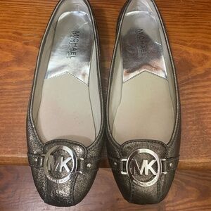 Micheal Kors - Leather Flats